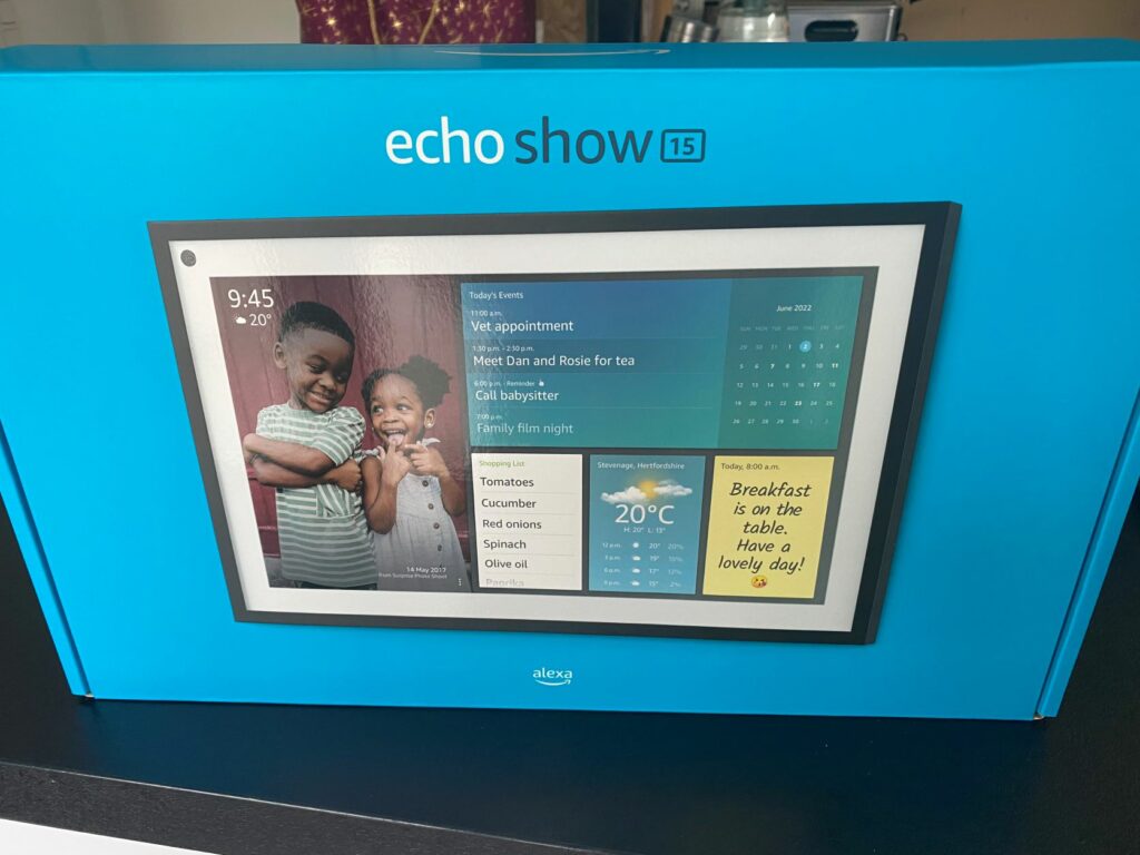Echo Show 15 Verpackung
